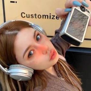 Meet your Posher, Bilimser